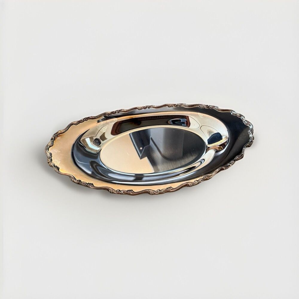 Wm. A. Rogers Silverplate Oval Serving Platter Tray with Scalloped Edge NWT